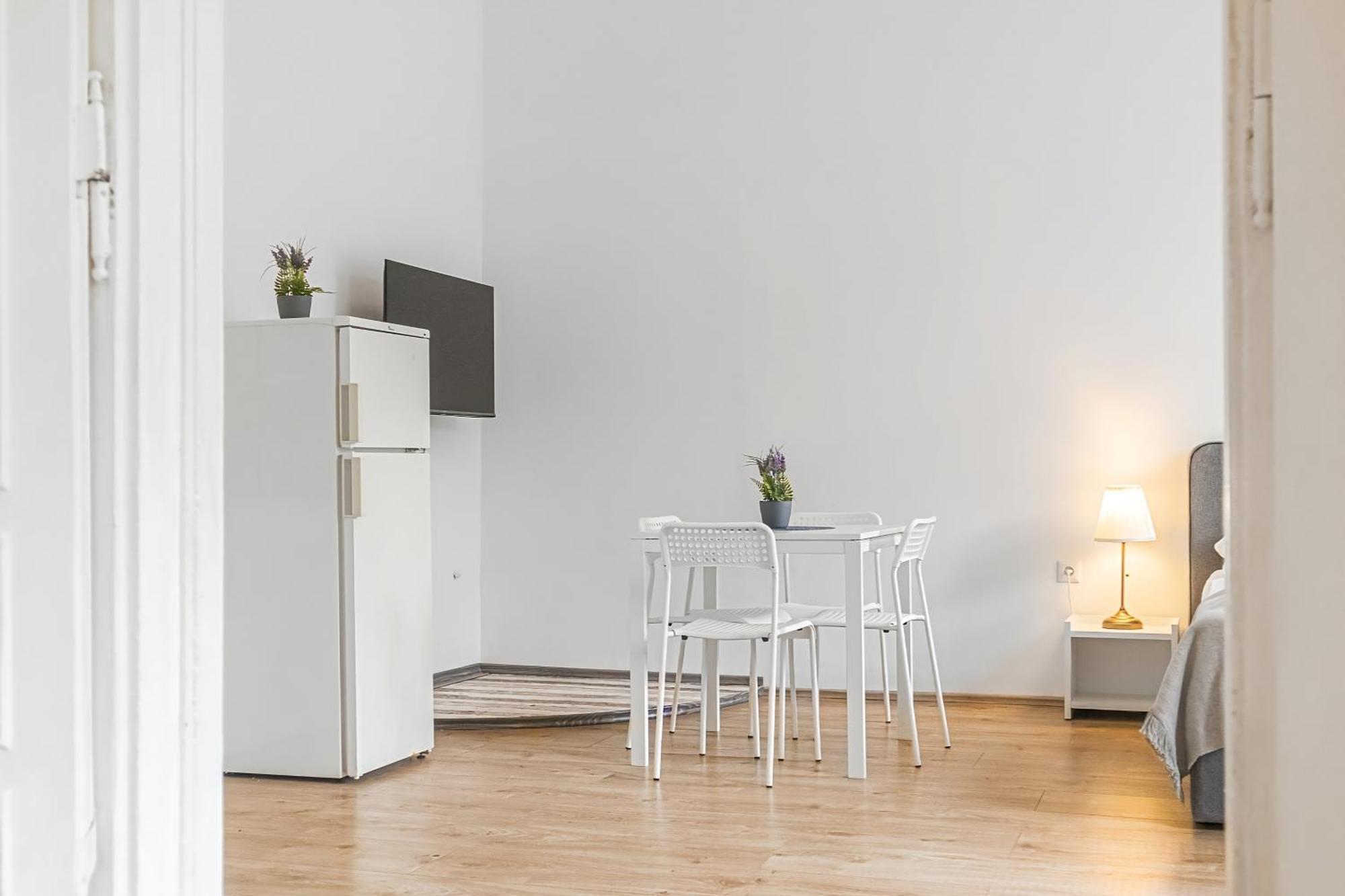 Attractive 2 Bedroom Apt. Near Vienna Akh Ideal For All מראה חיצוני תמונה